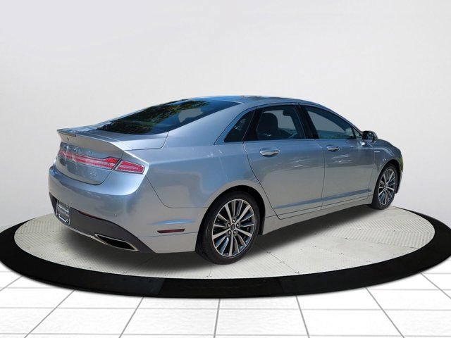 Used 2020 Lincoln MKZ FWD image 3