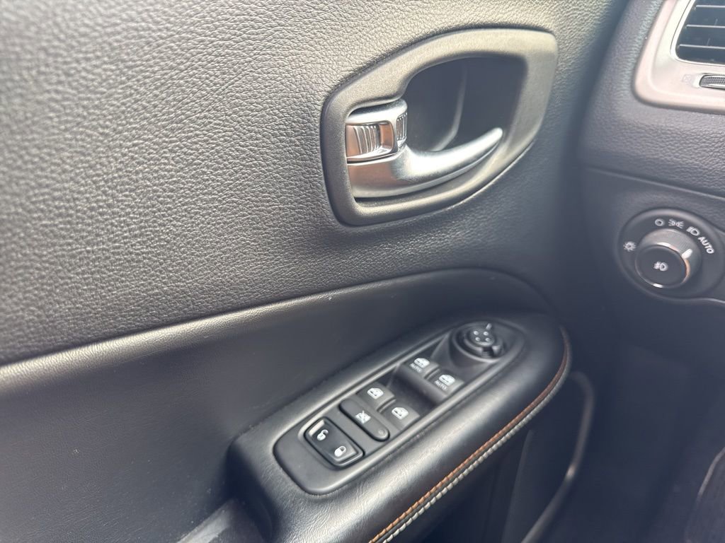 Used 2019 Jeep Compass Latitude w/ Cold Weather Group image 26