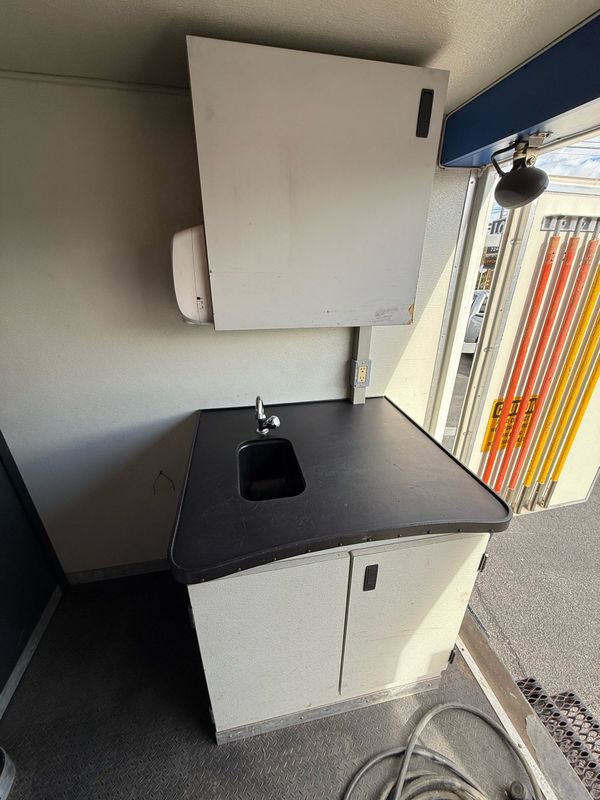 Used 2010 Chevrolet Express 3500 w/ Ambulance Package image 16