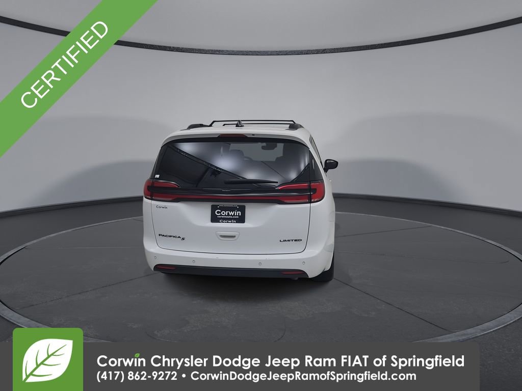 Certified 2025 Chrysler Pacifica Limited image 13