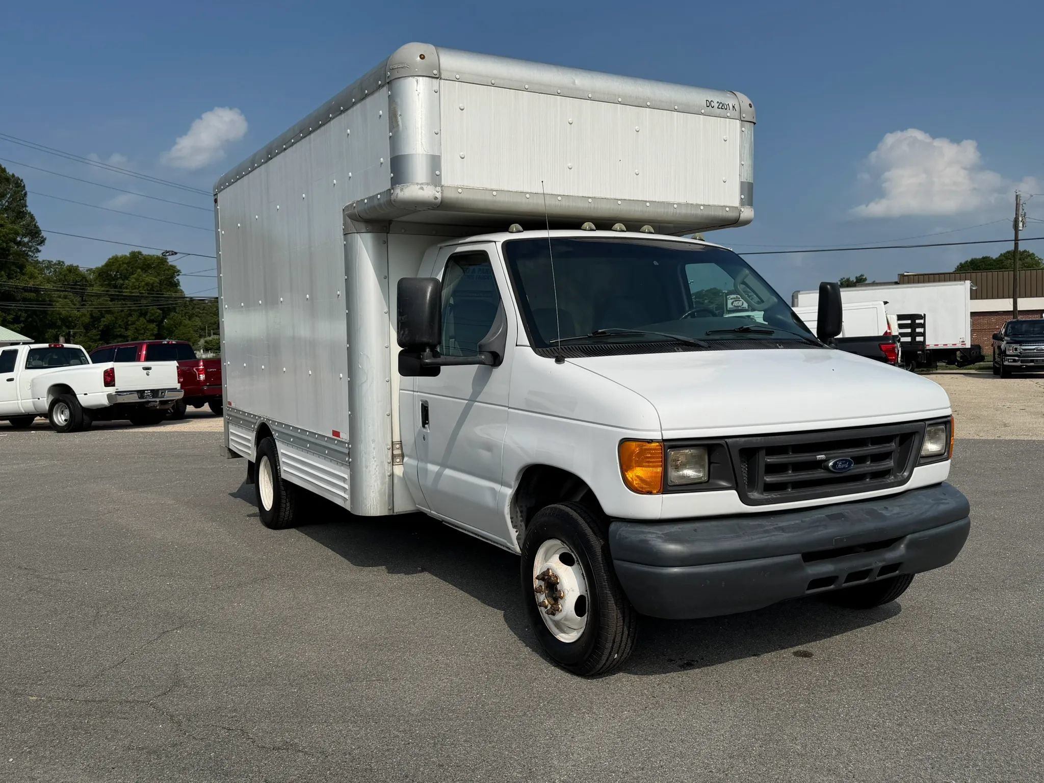 Used 2007 Ford E-450 and Econoline 450 RWD image 5