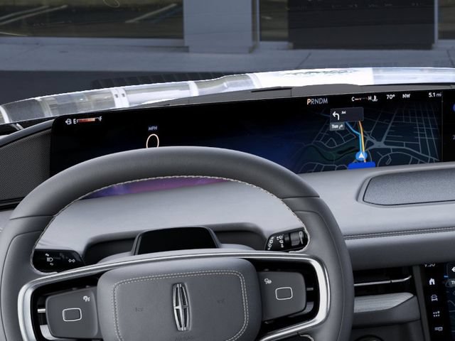 New 2027 Lincoln Navigator Premiere RWD image 13
