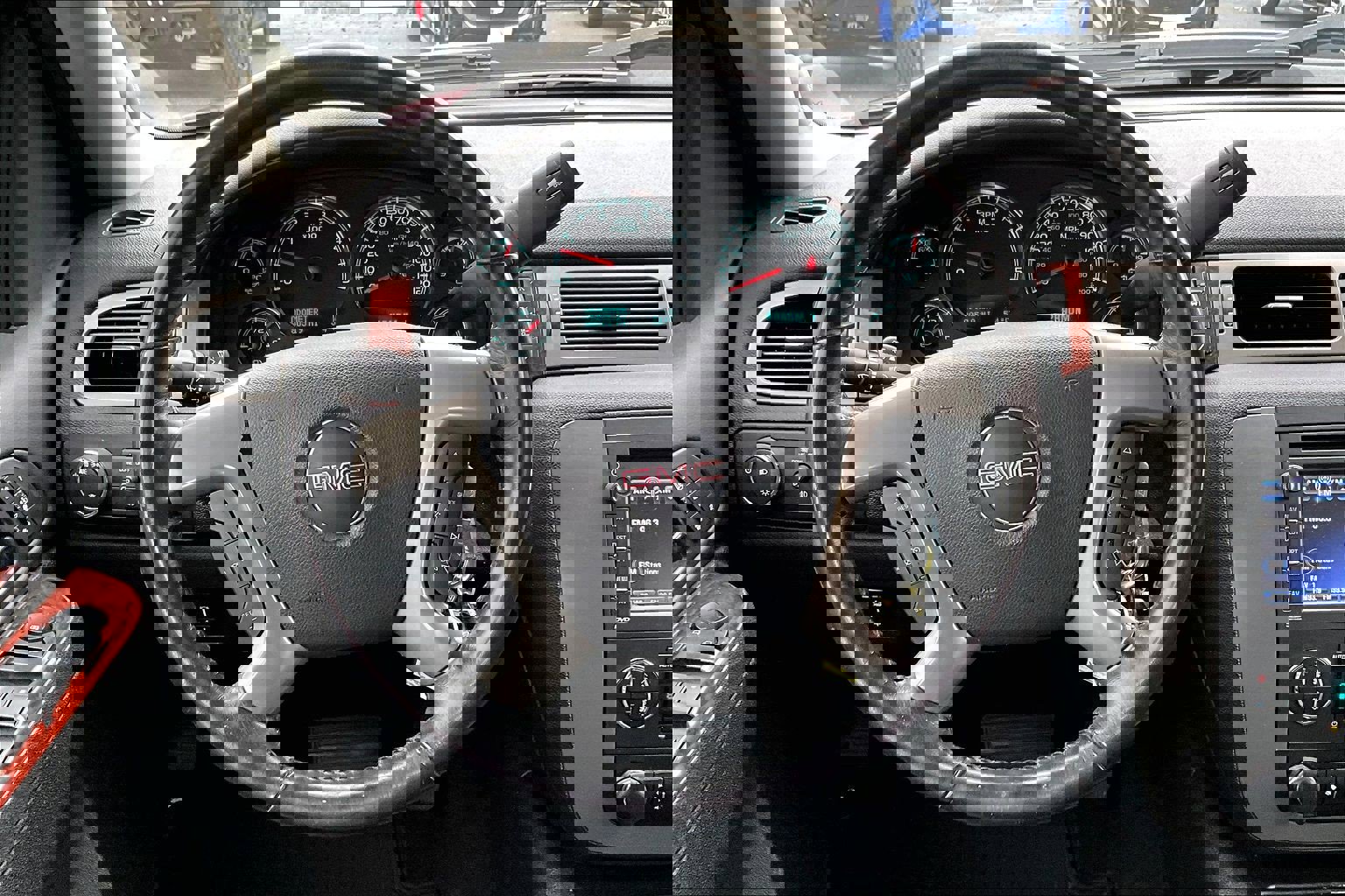 Used 2014 GMC Sierra 2500 SLT w/ SLT Convenience Package image 5