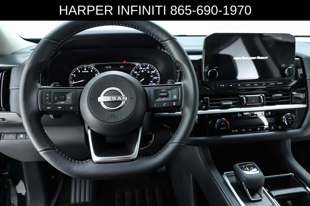 Used 2025 Nissan Pathfinder SL image 59