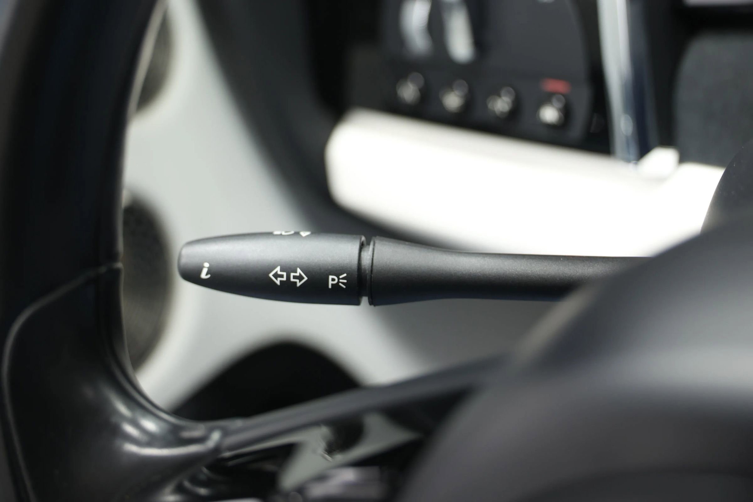 Used 2017 Rolls-Royce Ghost Series II Sedan 4D image 30