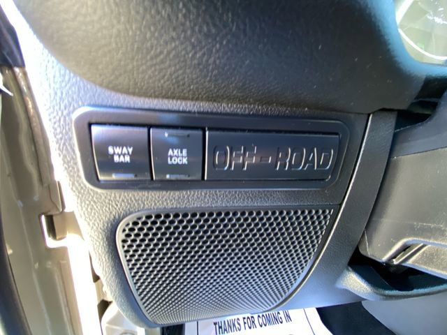 Used 2017 Jeep Wrangler Unlimited Rubicon w/ Cold Weather Group image 18