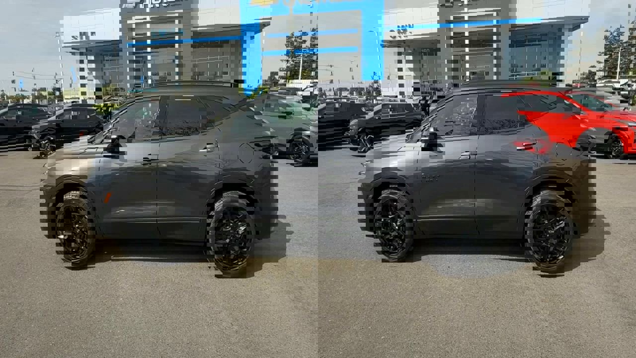 Used 2022 Chevrolet Blazer LT image 4