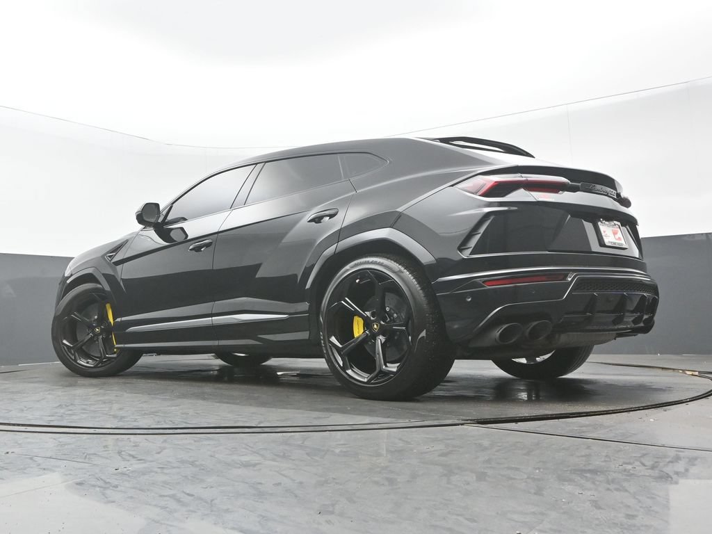 Used 2021 Lamborghini Urus AWD/4WD image 33