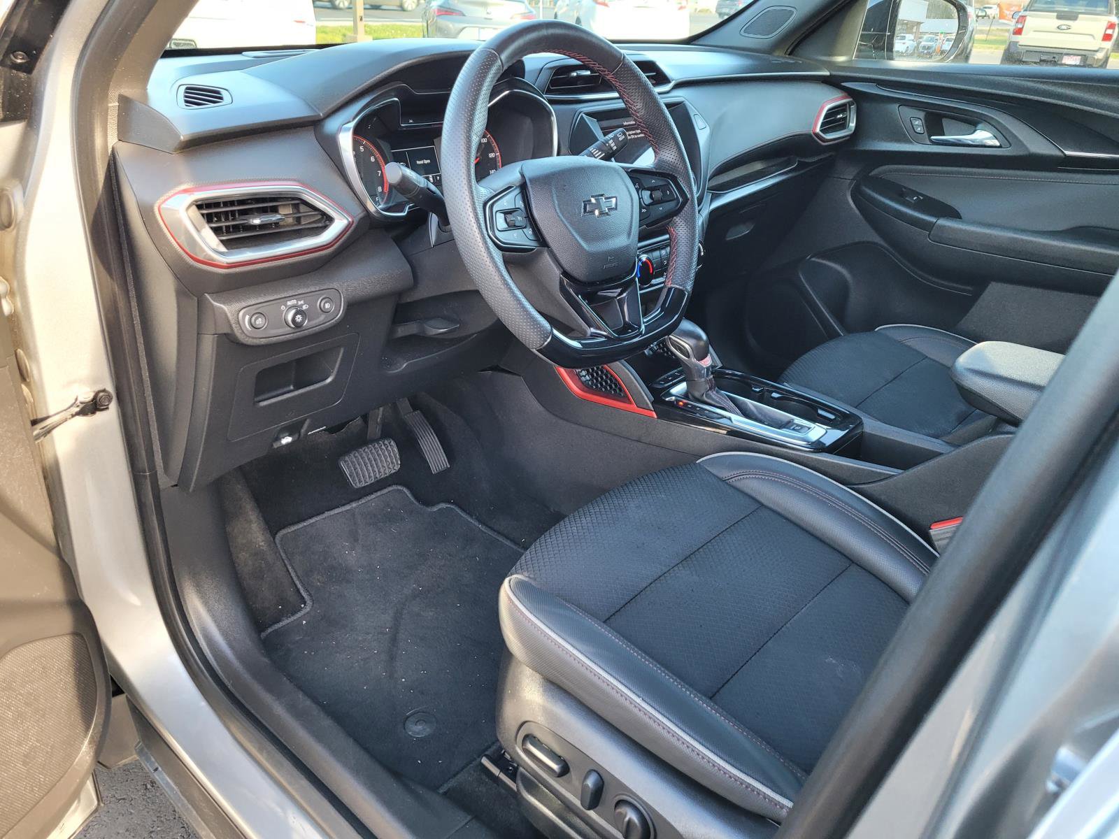 Used 2023 Chevrolet TrailBlazer RS image 10