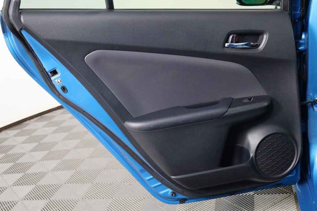 Used 2019 Toyota Prius Prime Advanced image 13