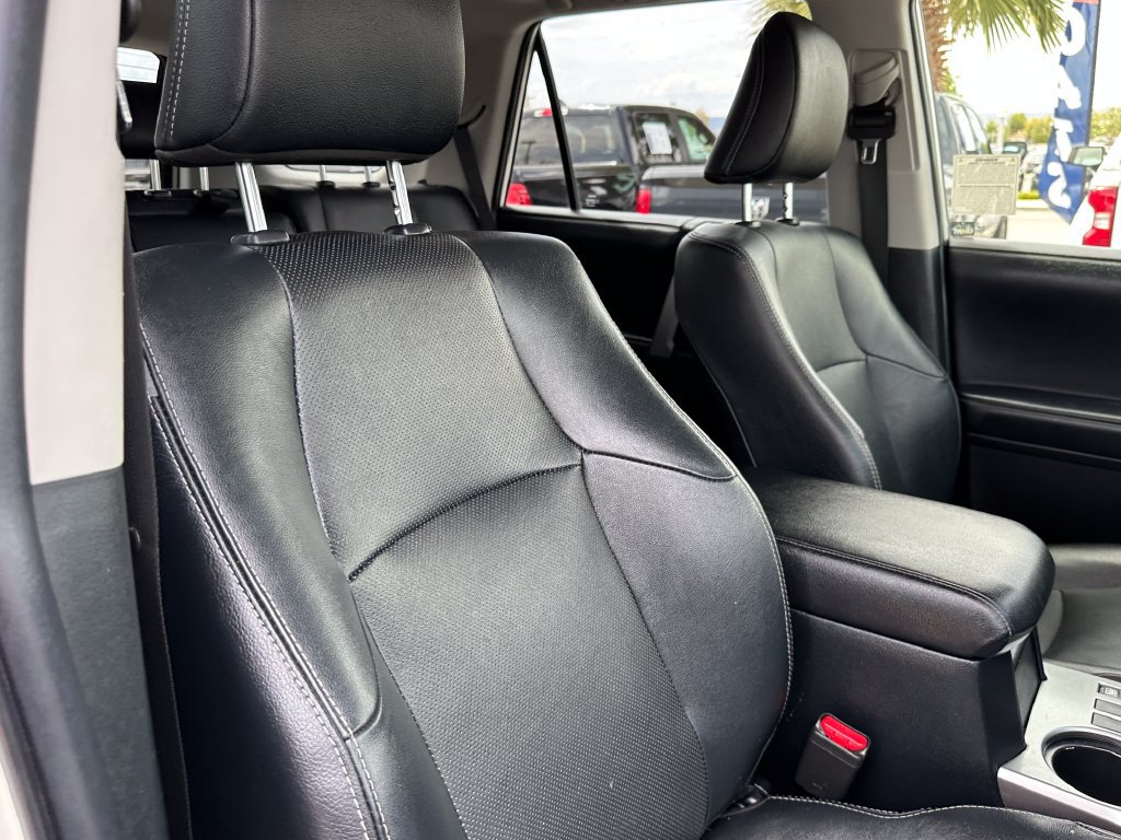 Used 2022 Toyota 4Runner Limited RWD image 18