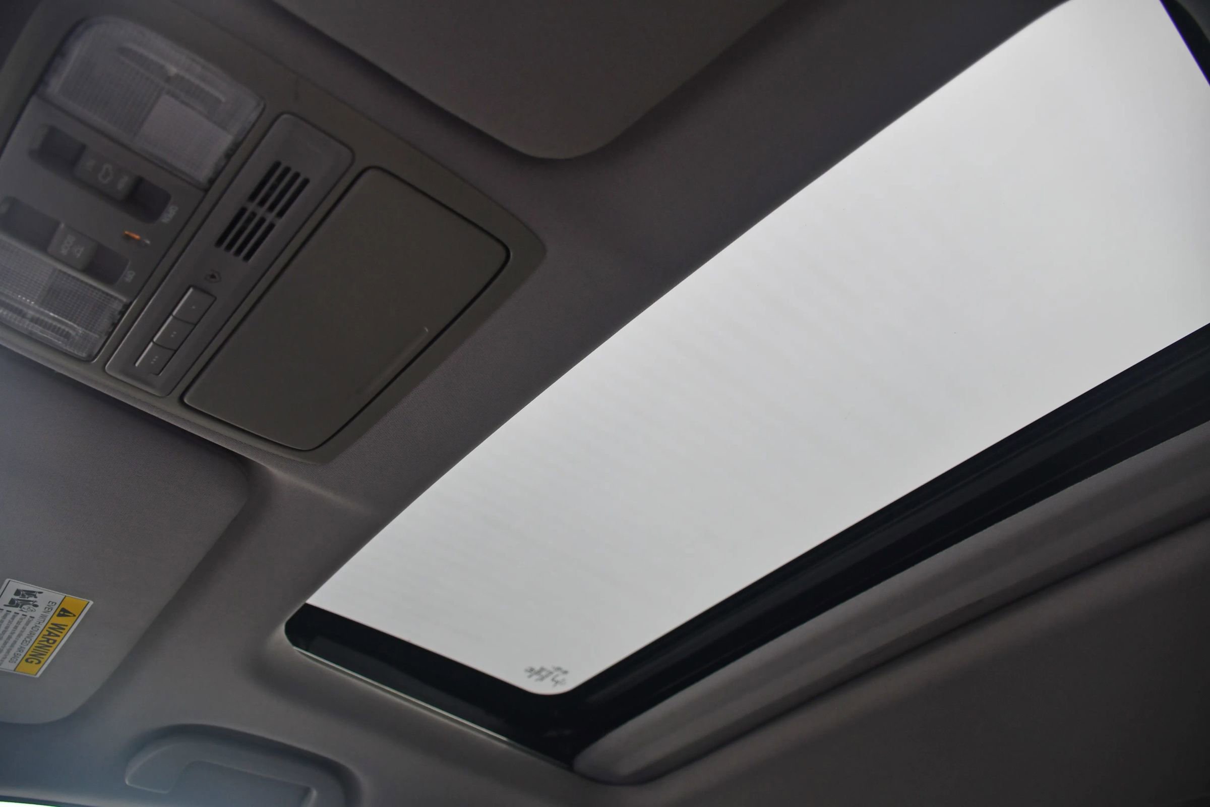 Used 2018 Honda CR-V Touring image 21