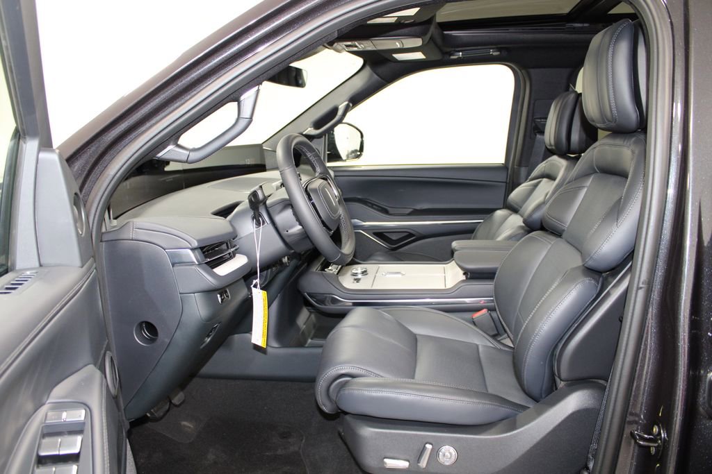 New 2026 Lincoln Navigator L Reserve w/ Jet Appearance Package image 26