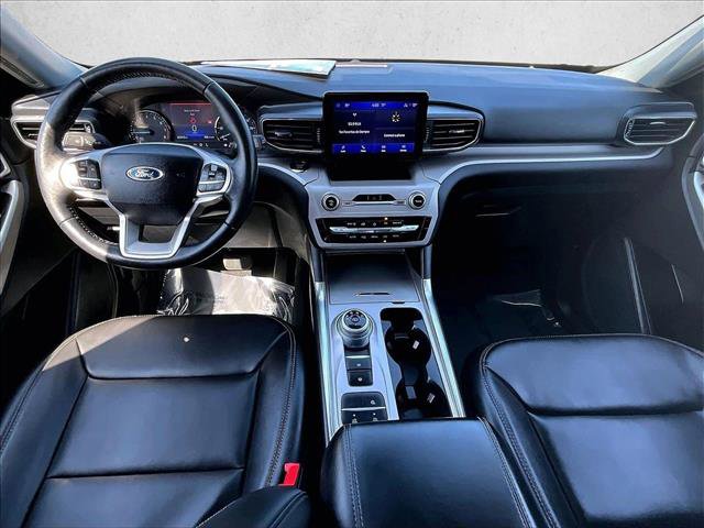 Used 2023 Ford Explorer XLT w/ Equipment Group 202A image 16