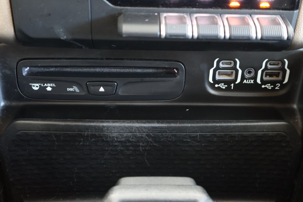 Used 2019 RAM 1500 Laramie AWD/4WD image 41