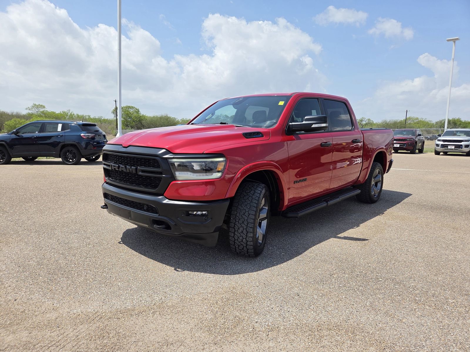 Used 2022 RAM 1500 Big Horn w/ Built-to-serve Edition AWD/4WD image 3