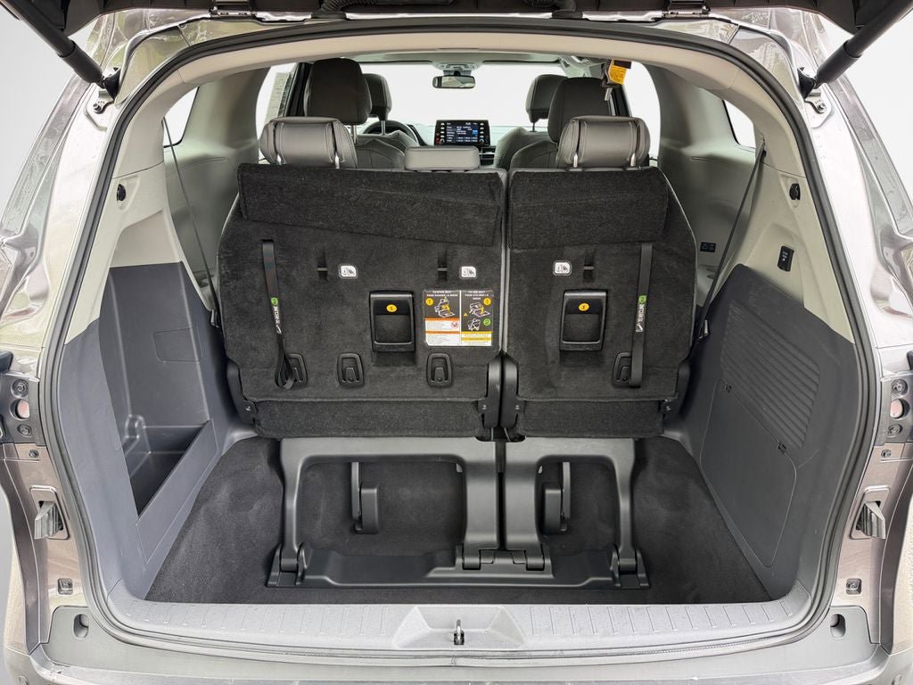 Used 2023 Toyota Sienna XLE w/ XLE Plus Package AWD/4WD image 27