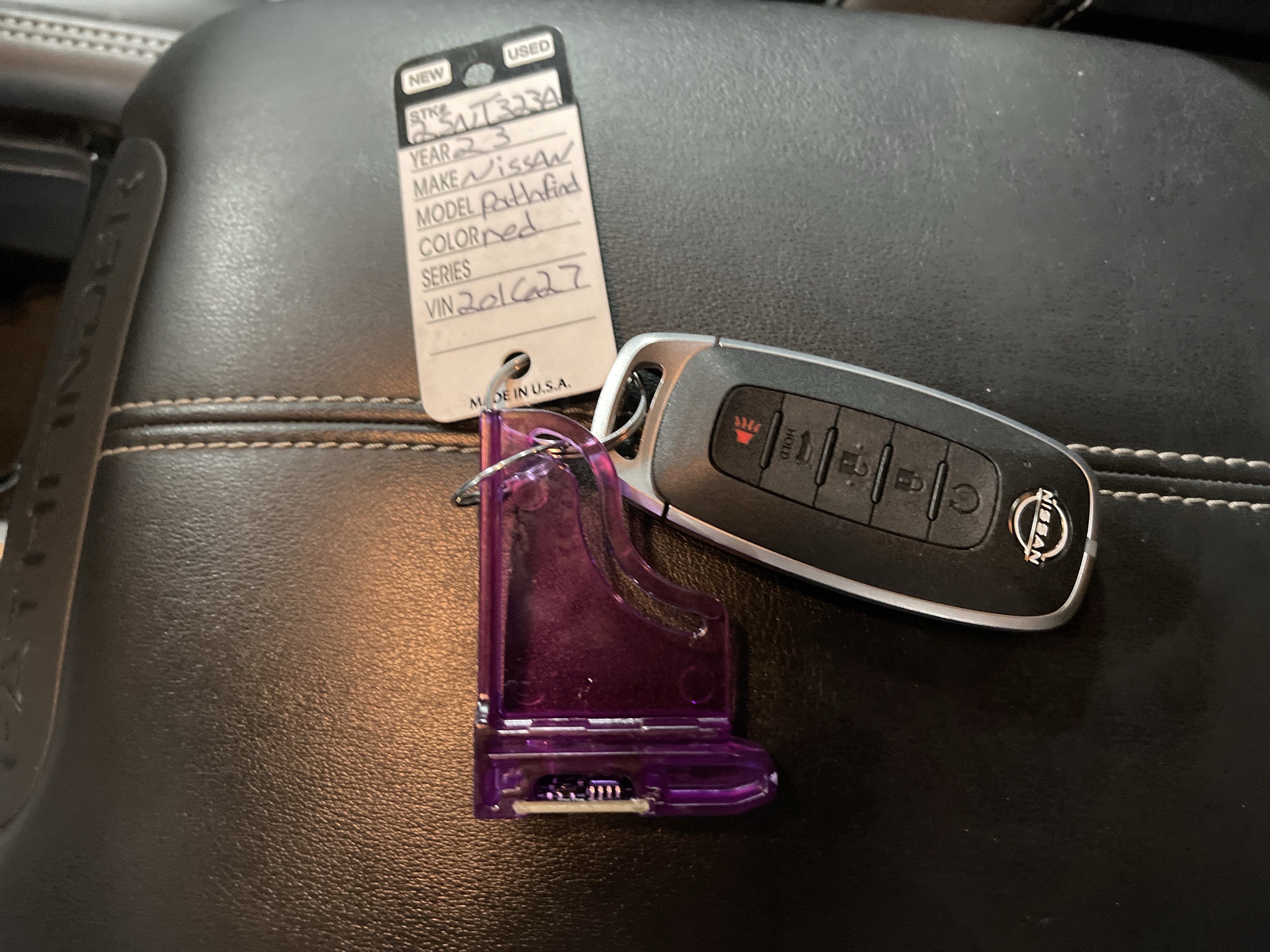 Used 2023 Nissan Pathfinder Platinum image 29