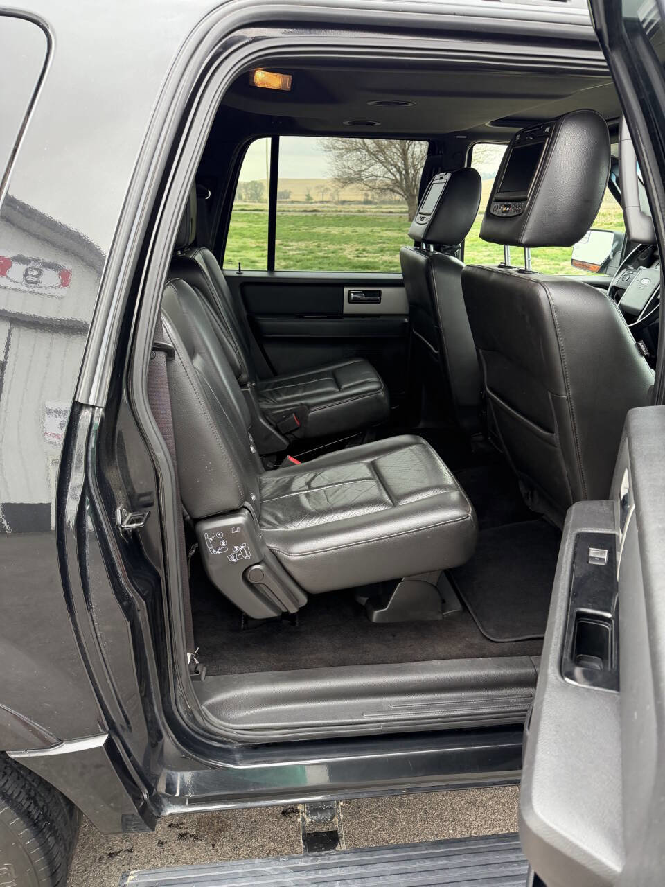 Used 2014 Ford Expedition EL Limited w/ Equipment Group 301A AWD/4WD image 14
