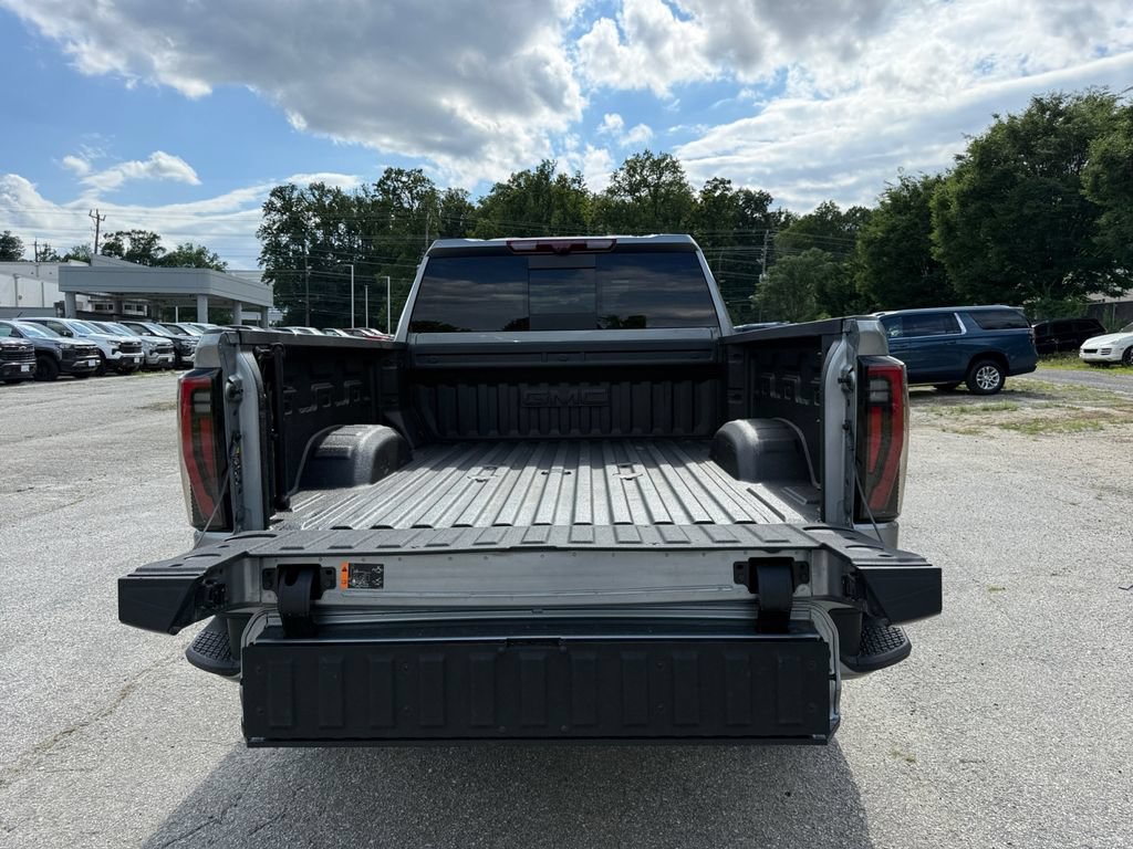 Used 2025 GMC Sierra 2500 AT4 w/ AT4 Premium Plus Package AWD/4WD image 29