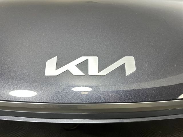 Used 2024 Kia EV9 Wind image 9