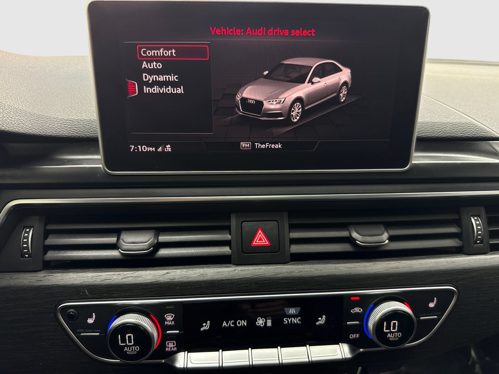 Used 2017 Audi A4 2.0T Prestige AWD/4WD image 28