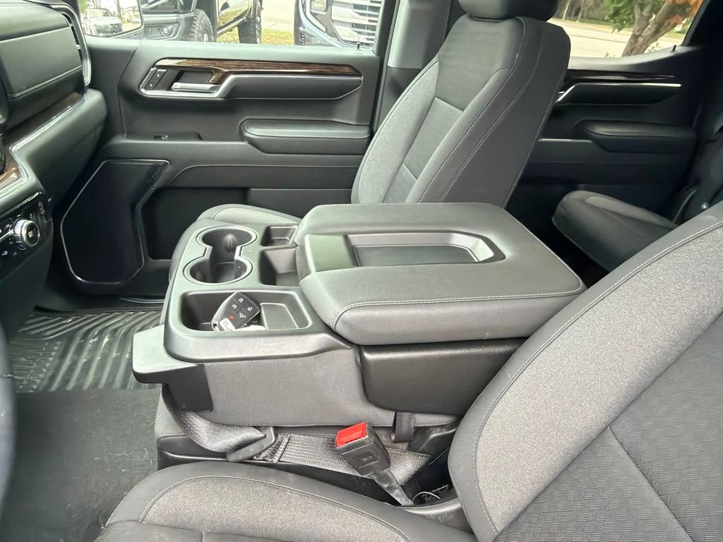 Used 2024 GMC Sierra 1500 Elevation AWD/4WD image 17