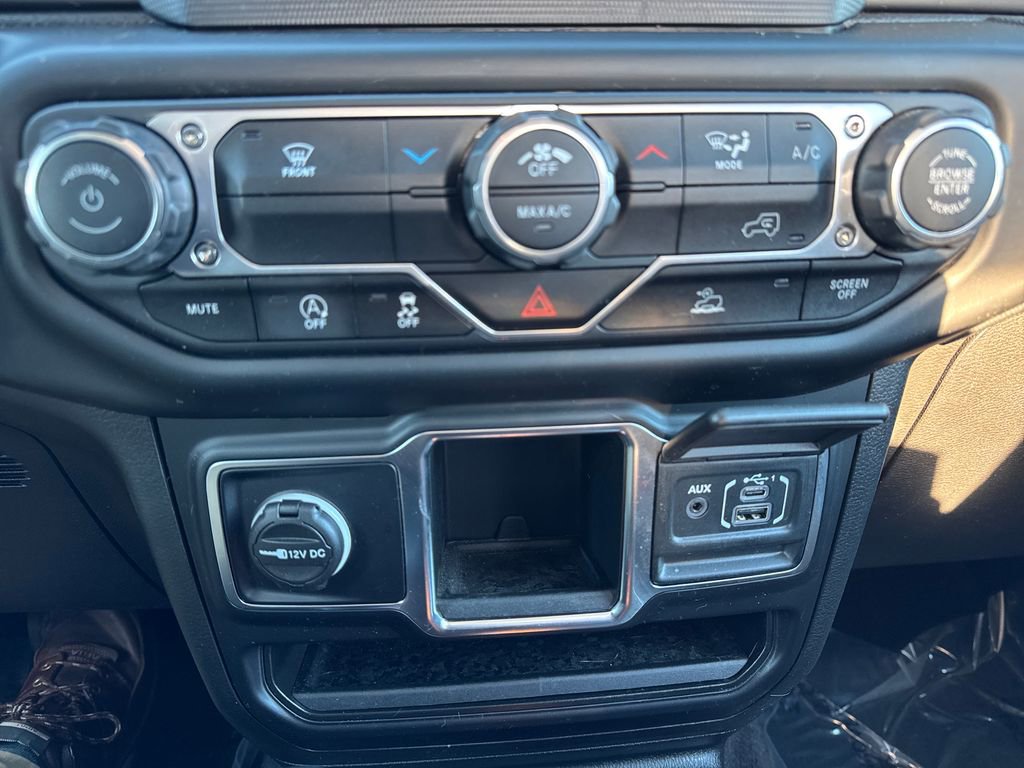 Certified 2022 Jeep Wrangler Sport image 27