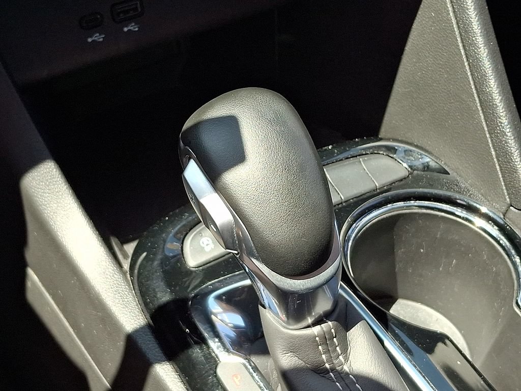 Used 2024 Buick Encore GX Sport Touring FWD image 14