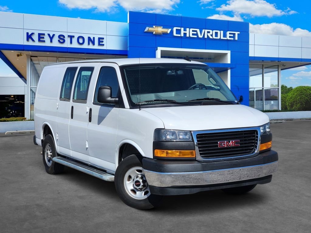 Used 2024 GMC Savana 2500 w/ Driver Convenience Package image 1