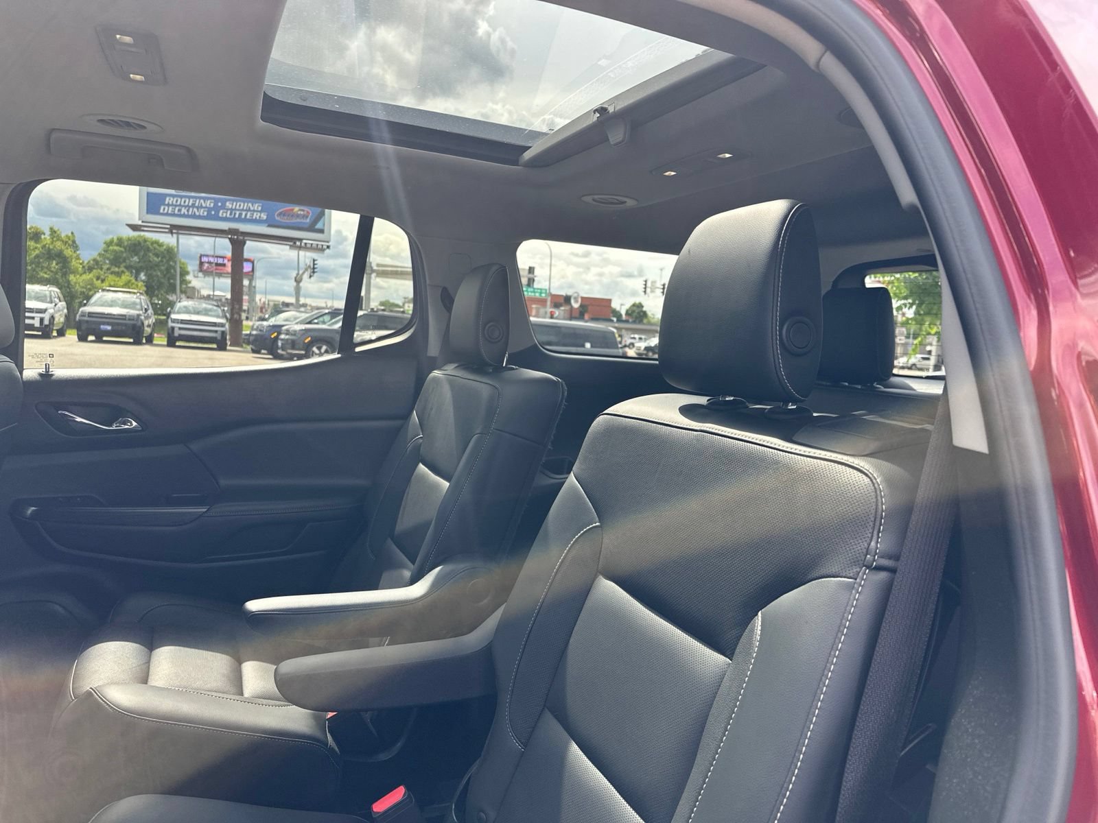 Used 2018 GMC Acadia SLT AWD/4WD image 24