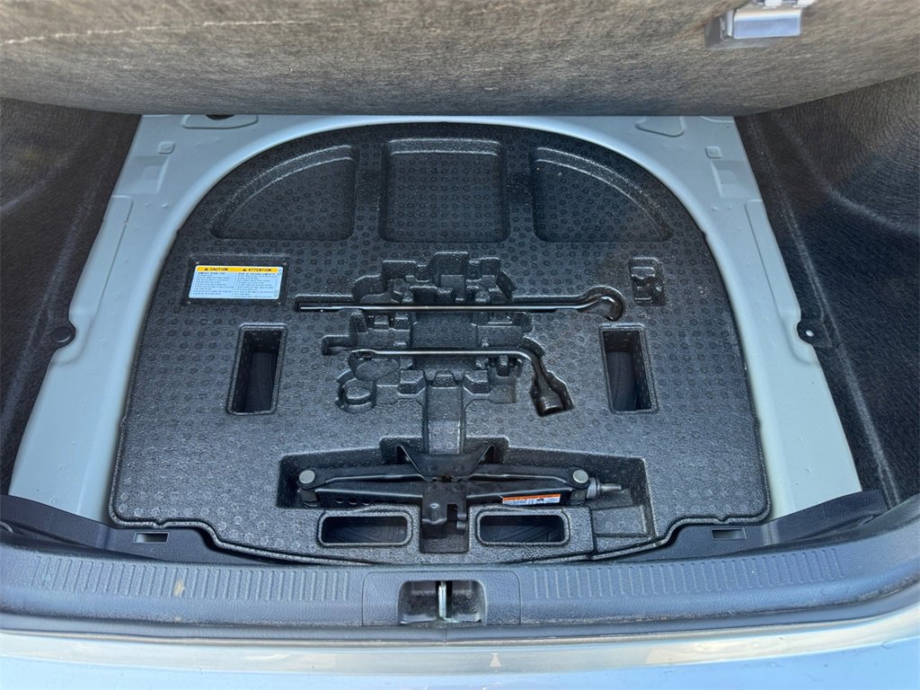 Used 2023 Toyota Camry SE image 17