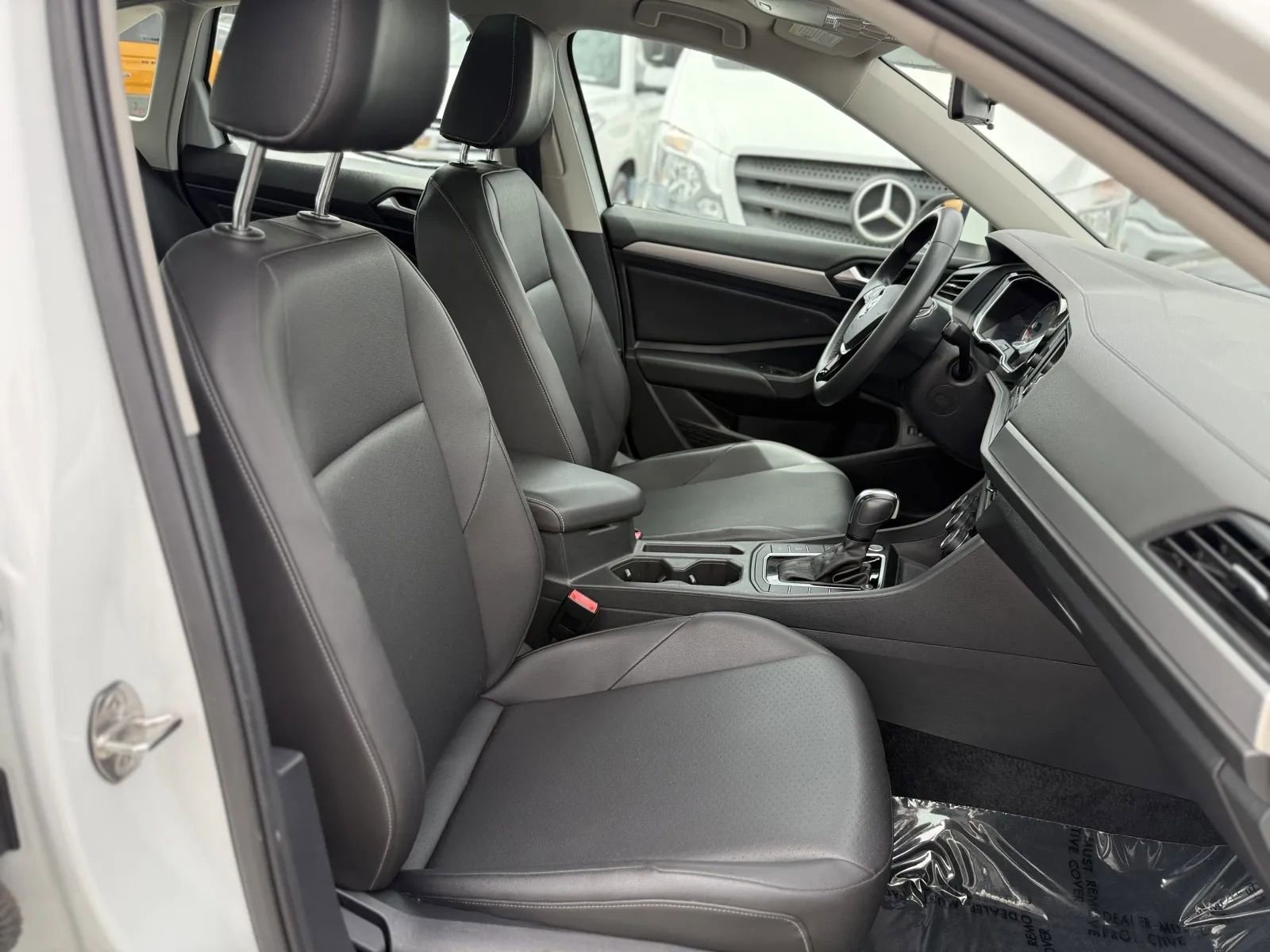 Used 2020 Volkswagen Jetta SE image 18