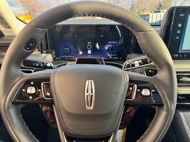 New 2026 Lincoln Aviator Reserve w/ Jet Appearance Package image 25