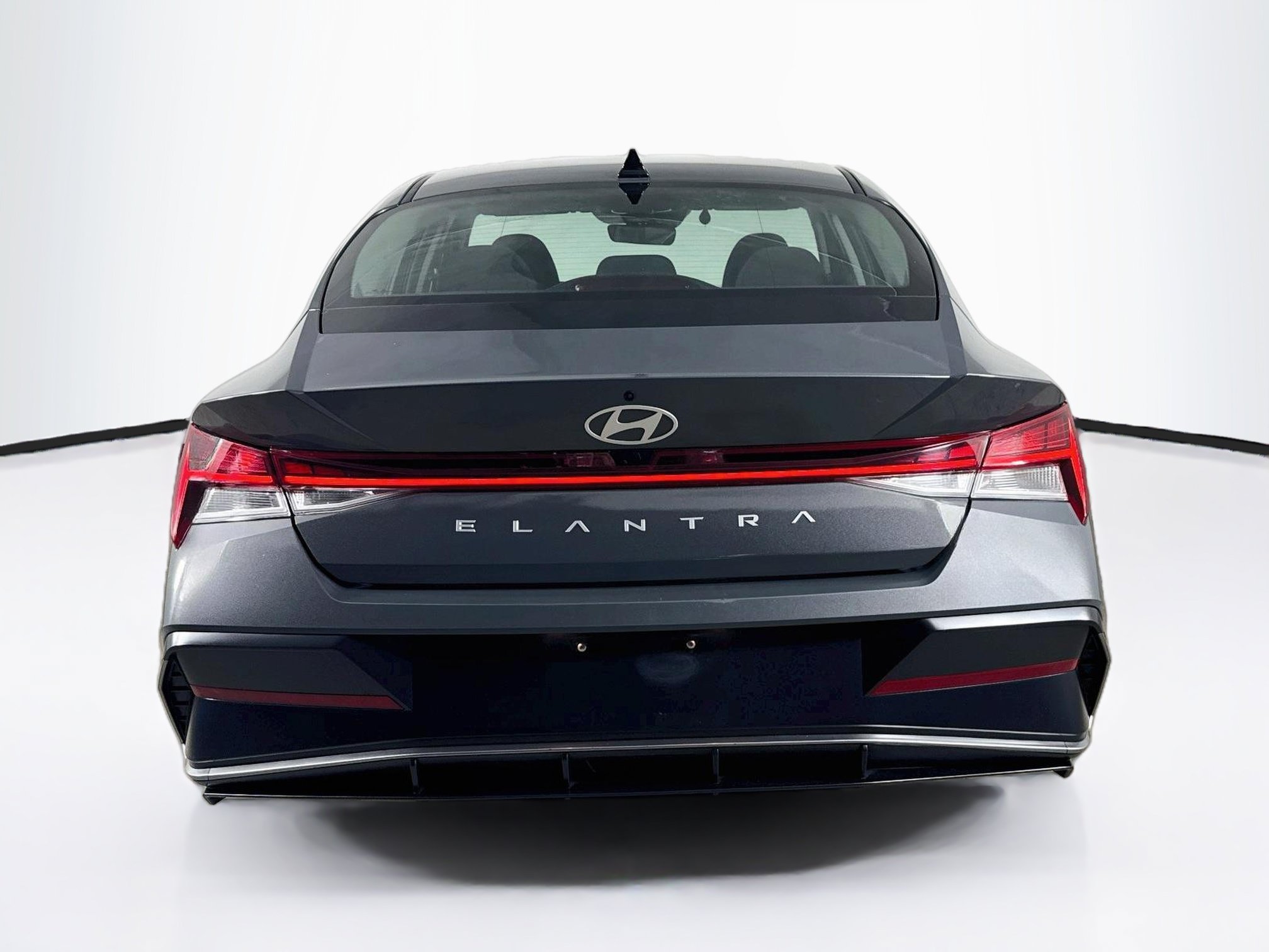 Used 2025 Hyundai Elantra SEL FWD image 32