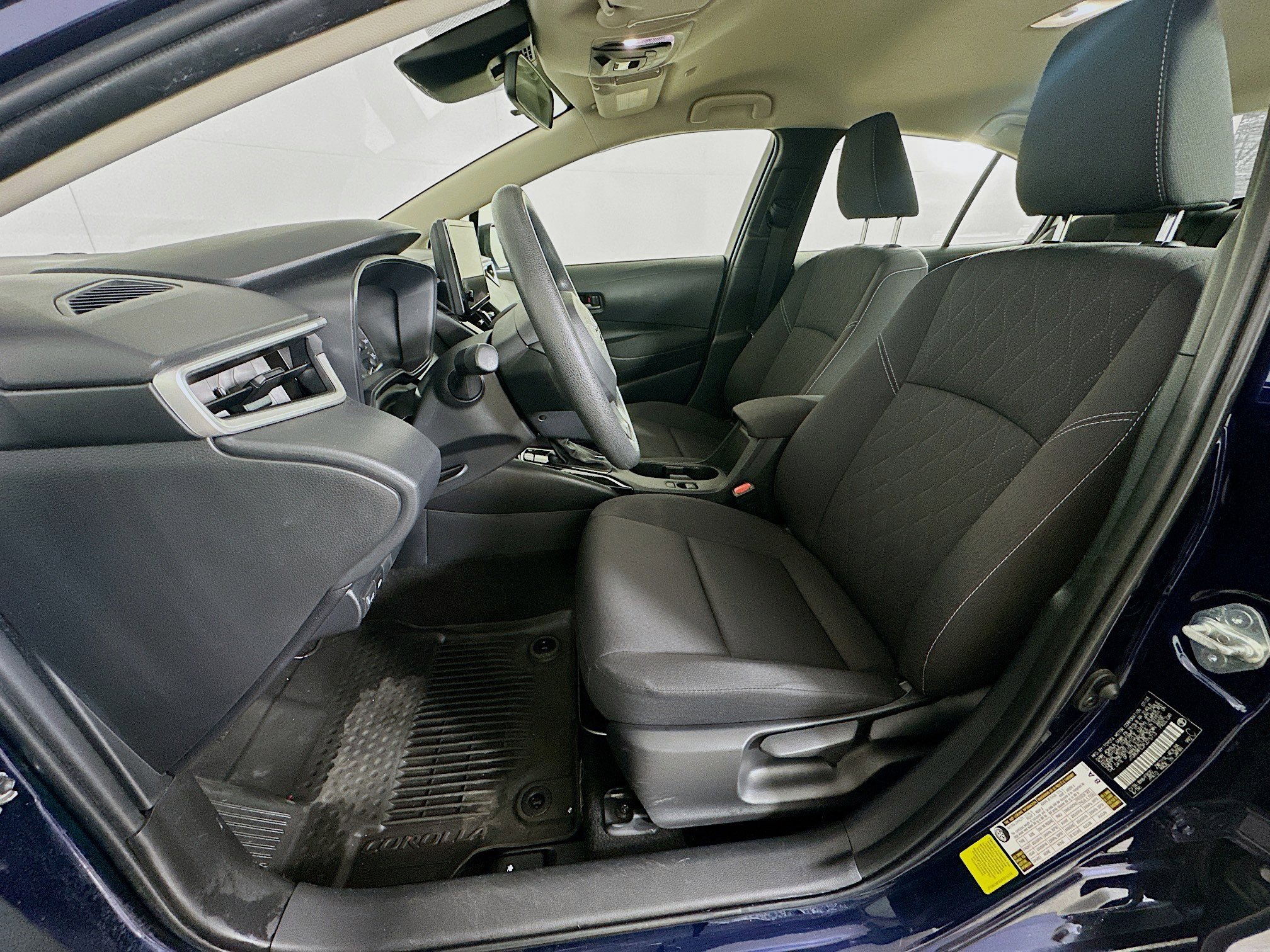 Used 2023 Toyota Corolla LE FWD image 13