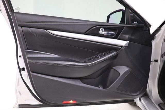 Used 2017 Nissan Maxima 3.5 SL image 18