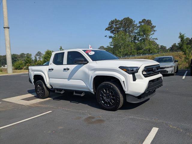 Certified 2024 Toyota Tacoma SR AWD/4WD image 2