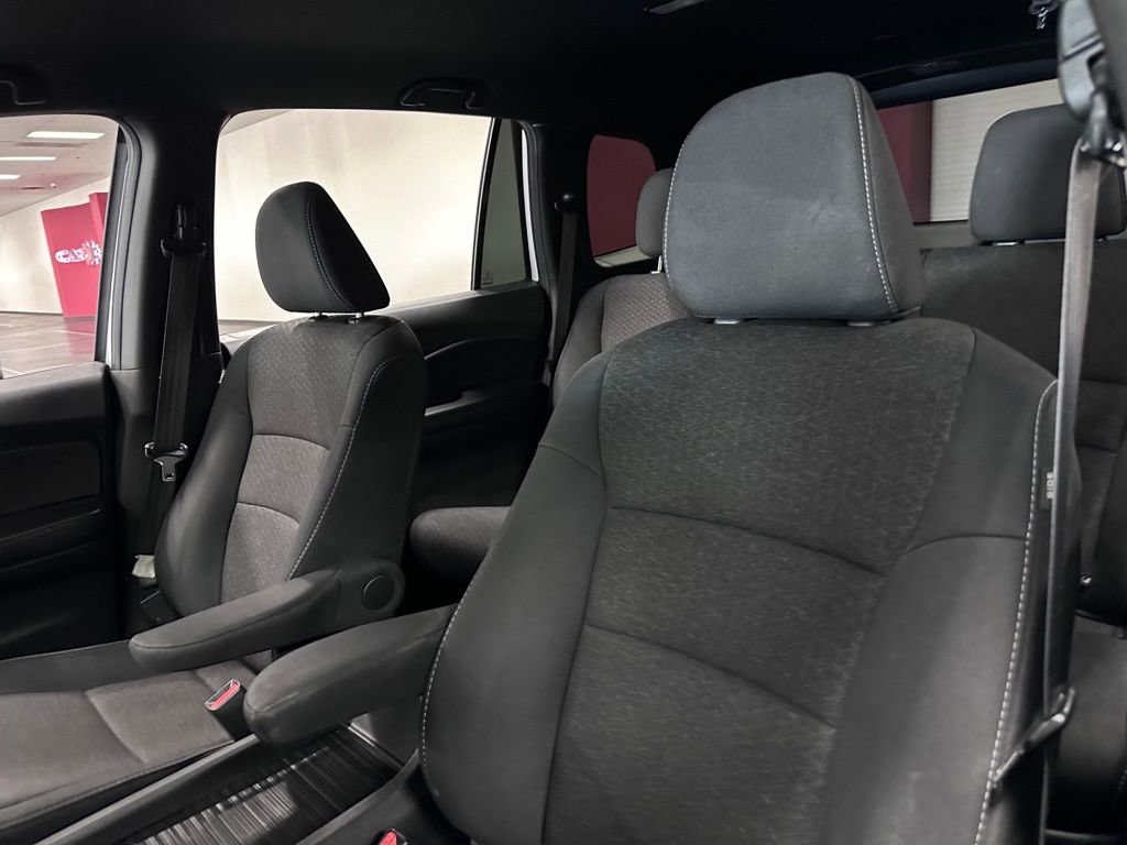 Used 2021 Honda Passport Sport image 16