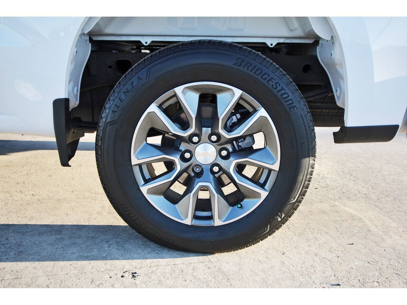 Used 2025 Chevrolet Silverado 1500 LT image 29