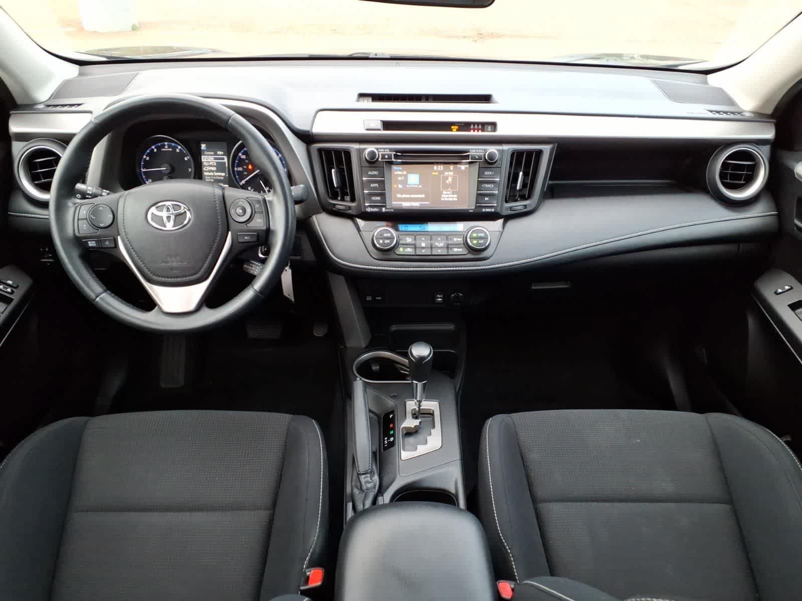 Used 2017 Toyota RAV4 XLE FWD image 10