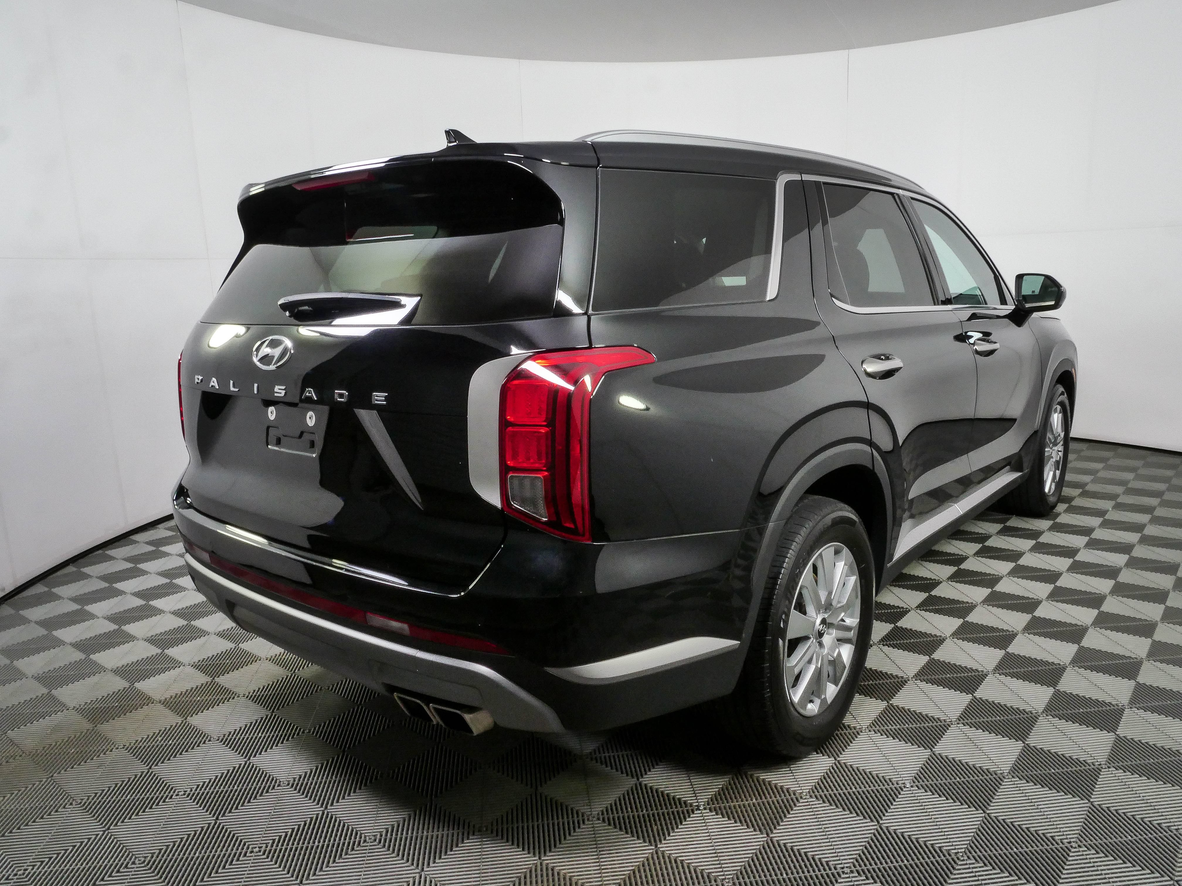 Used 2024 Hyundai Palisade SEL FWD image 28