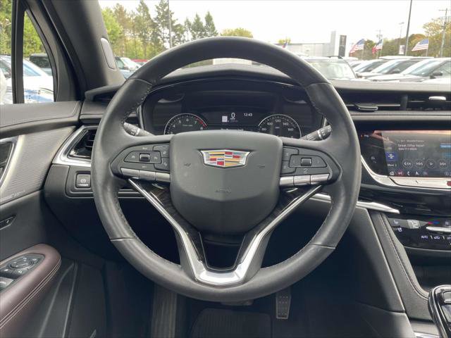 Used 2023 Cadillac XT6 Premium Luxury image 19