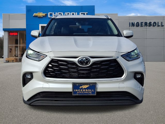 Used 2025 Toyota Highlander XLE AWD/4WD image 21