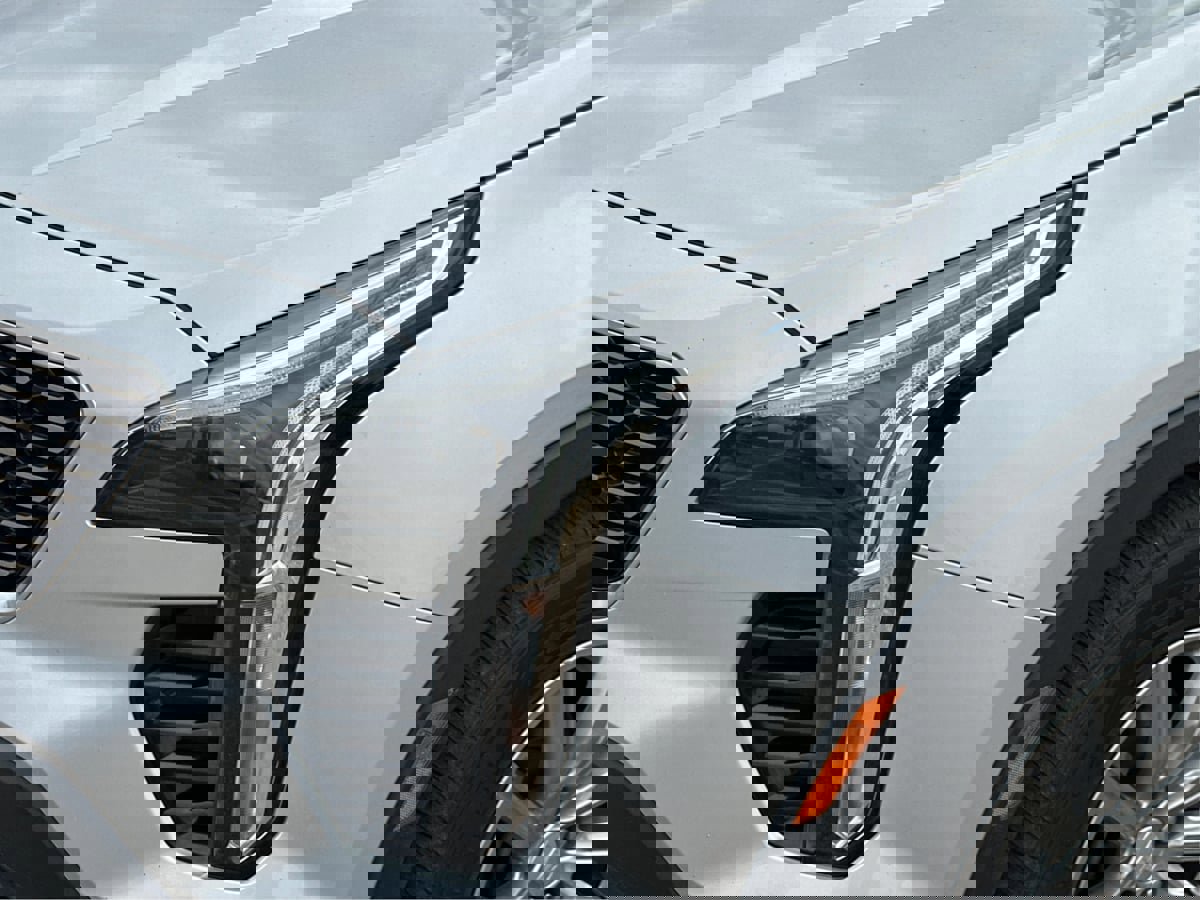 Used 2020 Cadillac XT4 Premium Luxury image 25