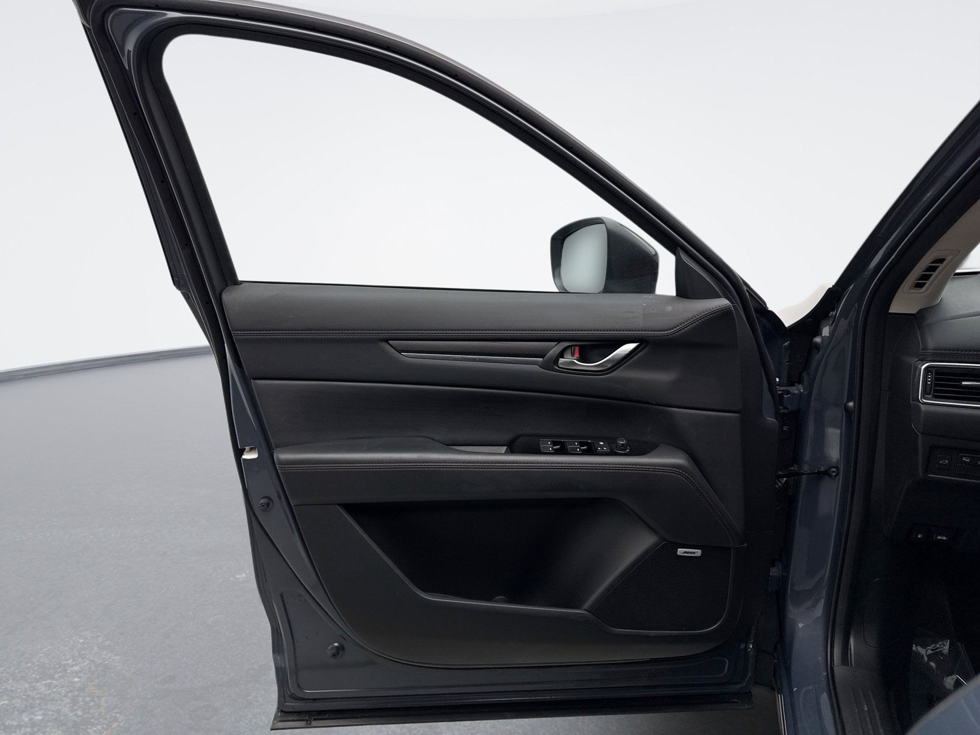 Used 2025 MAZDA CX-5 Carbon Edition image 9