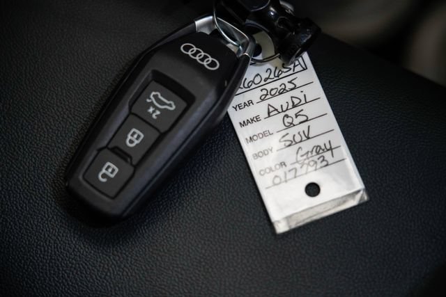 Used 2025 Audi Q5 Premium Plus AWD/4WD image 27