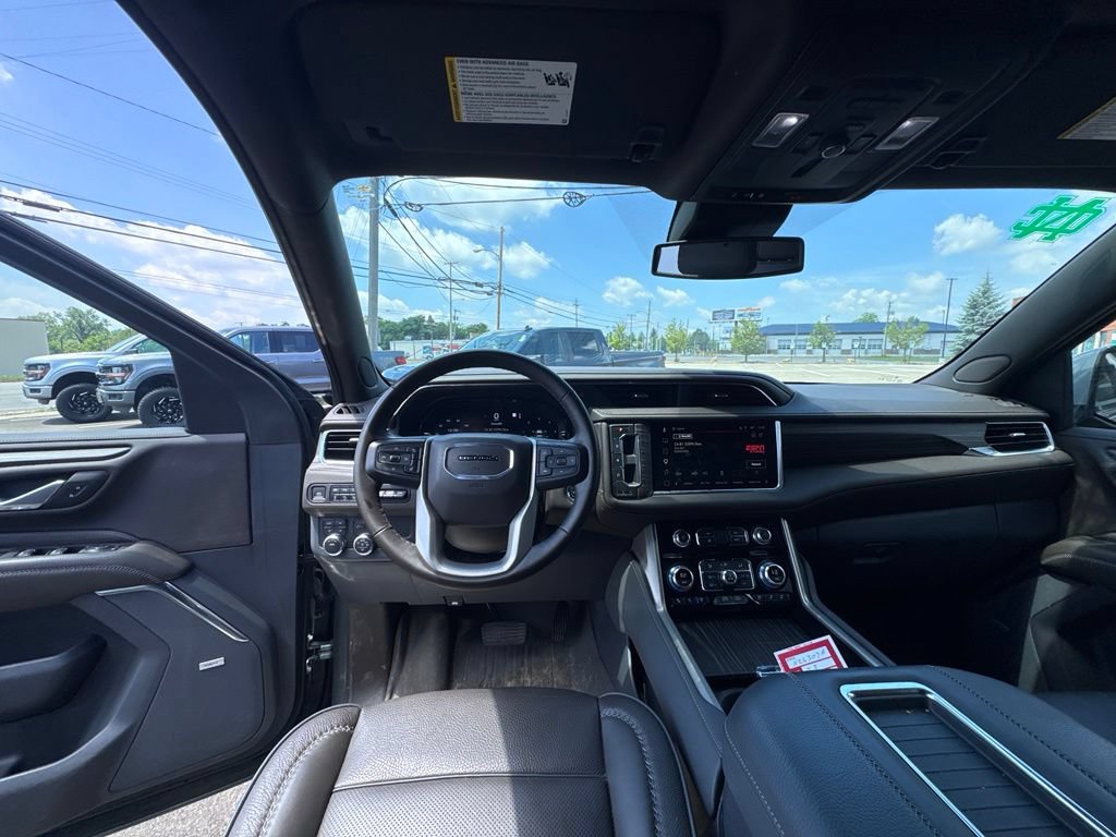 Used 2023 GMC Yukon Denali w/ LPO, Floor Liner Package AWD/4WD image 23