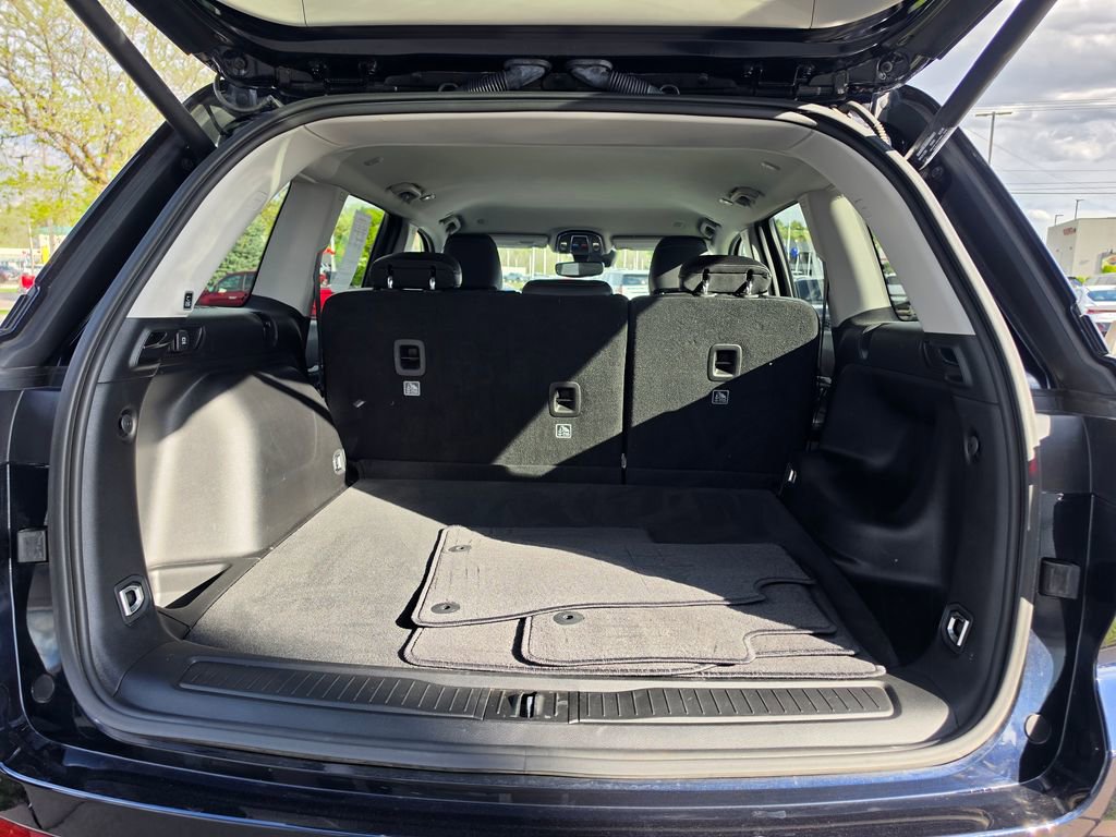 Used 2024 Jeep Grand Cherokee Limited w/ Trailer Tow Package image 13