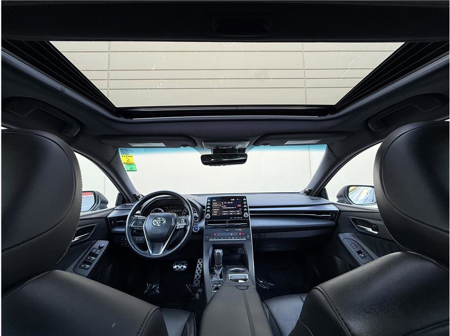 Used 2019 Toyota Avalon XSE w/ All Weather Liner Package FWD image 19